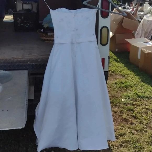 Formal Dress - Picture 1 of 4